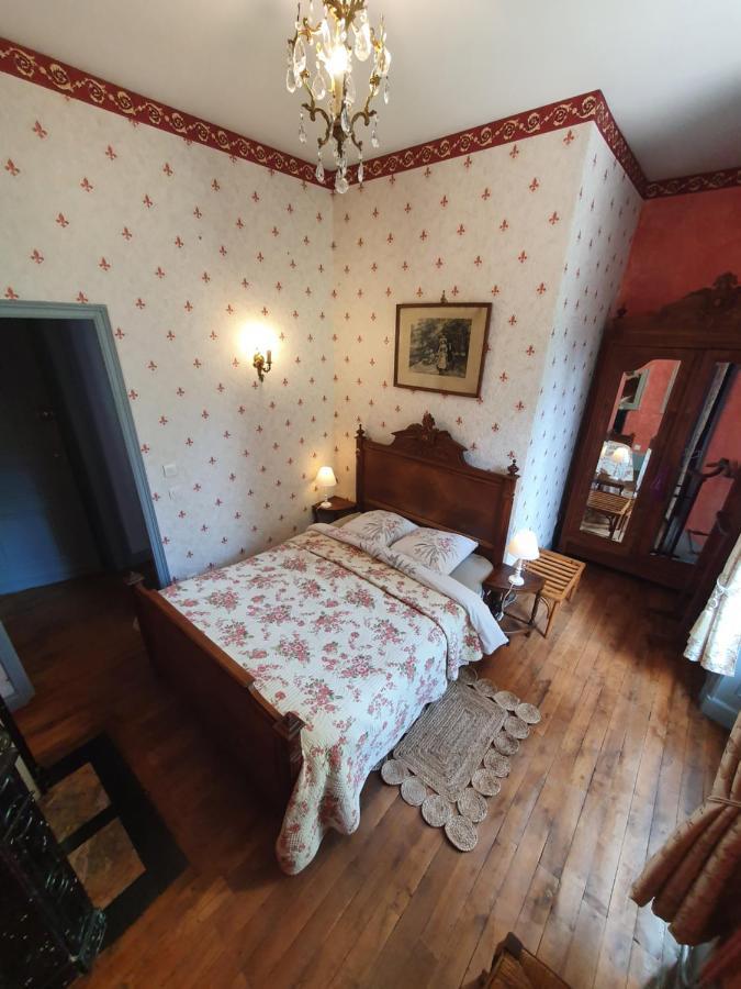 Chateau De Montsable Lezoux Bagian luar foto